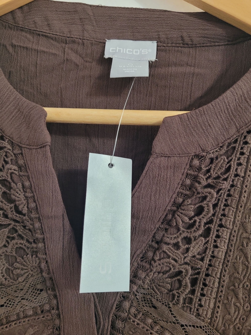 BNWT Chico's Women's Brown Lace Short Sleeve Blouse Size 0 - Picture 2 of 6